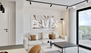 ISTRIA, UMAGO - Stupendo trilocale + bagno con giardino in una nuova costruzione