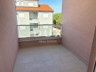 ISTRIA, PEROJ - Splendido edificio nuovo vicino al mare! PERMESSO DI UTILIZZO!