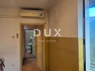 ISTRIA, PAZIN - Appartamento da ristrutturare nel centro città! PERMESSO DI UTILIZZO!