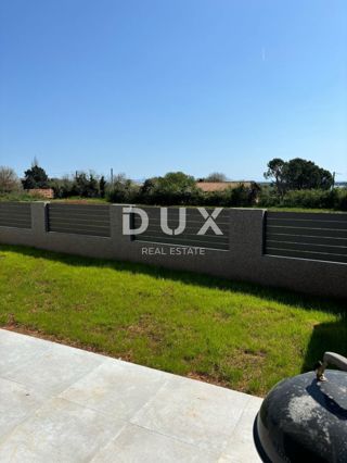 ISTRIA, LIŽNJAN - Appartamento in un nuovo edificio con giardino! VICINO AL MARE! PRONTO PER ABITARE!