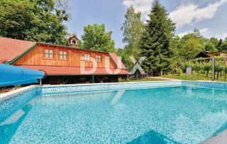 LUSSO A ZAGORJE - DUE CASE, PISCINA, JACUZZI, SAUNA, ENOTECA - UN'OASI DI PRIVACY A SOLI 35 MINUTI DA ZAGABRIA!