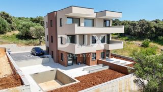 NOVALJA, JAKIŠNICA - Appartamento 58m2 al primo piano con una bellissima vista sul mare