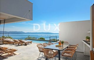 ISTRIA, RABAC - Una villa straordinaria con una vista spettacolare sul mare