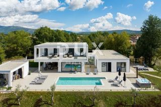 ISTRIA, LABIN - villa di lusso con piscina riscaldata e centro benessere nel cuore dell'Istria orientale