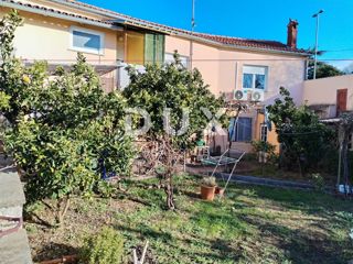 ISTRIA, POLA - Casa con due appartamenti a 400 m dal mare!