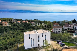 OPATIJA, OPRIĆ - appartamento in un nuovo edificio con giardino e vista mare