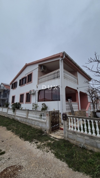 ZADAR, PRIVLAKA - Incantevole casa a 10 minuti dalla spiaggia sabbiosa