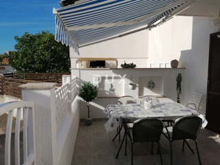 ISTRIA, BARBARIGA – Appartamento in vendita con terrazza