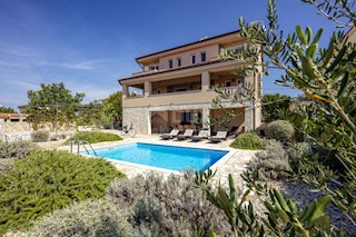 ISOLA DI KRK, LINARDIĆI - Casa con piscina e vista mare