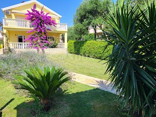 ZADAR, BIBINJE - casa vicino al mare