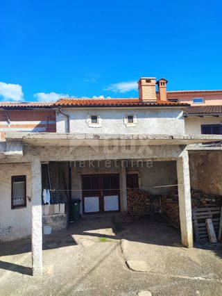 ISTRIA, PERUSKI. Casa per adattamento