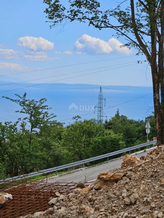OPATIJA, BREGI - terreno edificabile di 1945m2 con vista sul mare per un edificio commerciale-residenziale o residenziale - appartamenti/casa familiare/villa/casa in affitto - vacanze con piscina