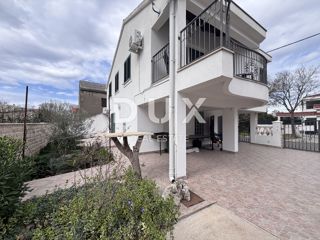 ZADAR, ZATON - Casa a due piani ristrutturata in posizione attraente