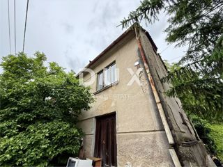 ZAGABRIA, KUSTOŠIJA - Casa da ristrutturare con ulteriore terreno edificabile!