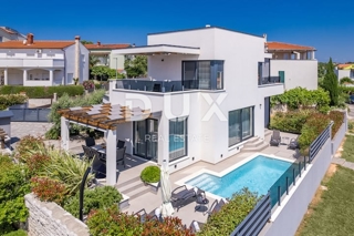ISTRIA, LIŽNJAN - Villa moderna con piscina e vista panoramica sul mare, a soli 500 metri dalle spiagge 