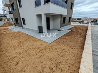 ZADAR, RAŽANAC - Nuovo edificio! Riscaldamento a pavimento, ascensore, vista mare, ripostiglio...! S2