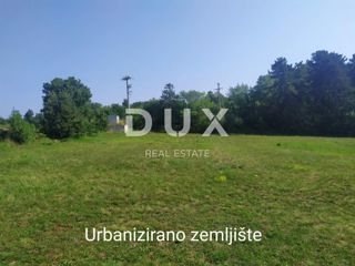 ISTRIA, PARENZO, TINJAN - attraente terreno edificabile 2269 m2
