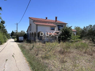 PAŠMAN, NEVIĐANE - Casa da ristrutturare a 100 m dal mare