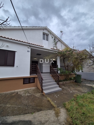 ZADAR, SELINE - OCCASIONE! Casa in prima fila sul mare