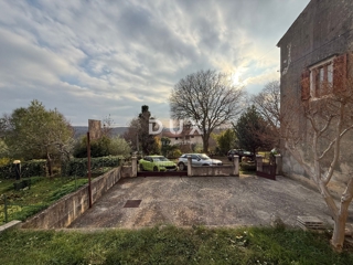 ISTRIA, PARENZO - Autentica casa istriana con due unità abitative