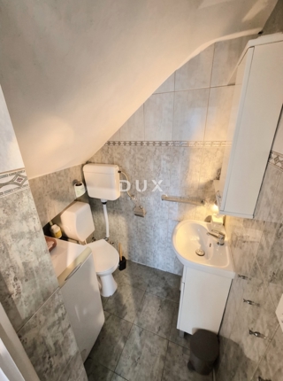 ŠIBENIK, VODICE – Casa in centro, a 50 m dal mare