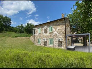 ISTRIA CENTRALE - *OPPORTUNITÀ* Il rifugio perfetto nel cuore dell'Istria: un'autentica bellezza in pietra con una nuova anima.