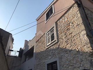 ISTRIA, MEDULIN - Casa in pietra in ottima posizione