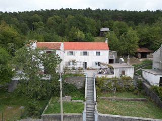 RIJEKA, HRELJIN - casa bifamiliare 150m2 con vista mare + dintorni 650m2