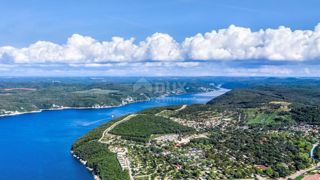 ISTRIA, ROVIGNO, DINTORNI - Ampio terreno con potenziale!