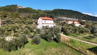 ISOLA DI RAB, BARBAT - Casa con 5 appartamenti immersa nella natura