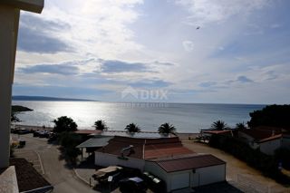  L'ISOLA DI PAG, POVLJANA - Un bellissimo appartamento a Povljana, ad un passo dalla spiaggia con una terrazza che offre una vista spettacolare sul mare! 