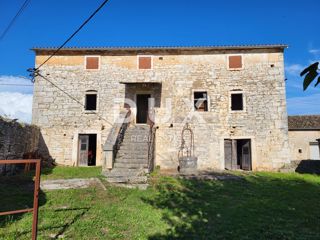 ISTRIA. SVETVINČENAT - Casa indipendente in pietra