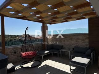 ZADAR, SUKOŠAN - Appartamento con due camere da letto e terrazza sul tetto - Vista mare!