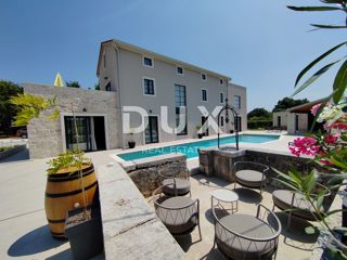 ISTRIA, PARENZO - Villa esclusiva con piscina