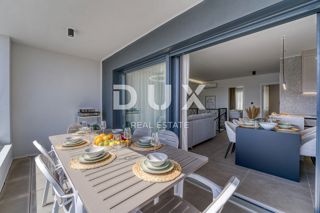 ISOLA DI KRK, CITTÀ DI KRK - Appartamento duplex con giardino e piscina vicino al mare