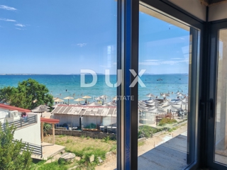 ZADAR, VIR - Lussuoso appartamento con terrazza panoramica e splendida vista sul mare di fronte alla spiaggia di Jadro! BS3
