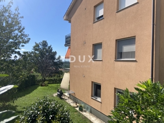 VIŠKOVO - appartamento con due camere da letto e un bellissimo giardino