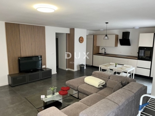 BIOGRAD NA MORU - appartamento con tre camere da letto in un nuovo edificio