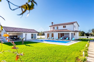 ISTRIA, ŠIŠAN - Casa moderna con piscina e sauna!