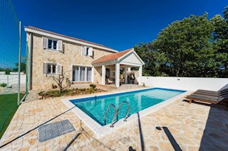 ZADAR, ZATON - Bella casa in pietra con piscina