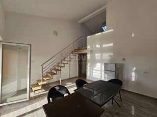 ISOLA DI RAB, BANJOL - Appartamento in mansarda di 80m2 con soppalco