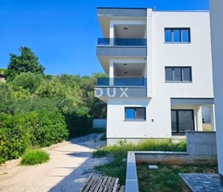 ISOLA DI RAB, BANJOL - NUOVA COSTRUZIONE - Appartamento 2 camere + bagno a 150 metri dal mare