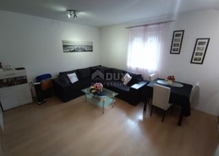 MATULJI - 2BR + DB in un edificio nuovo con parcheggio in una posizione tranquilla