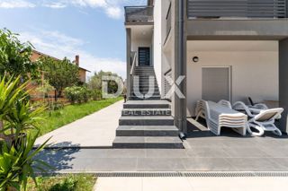 ISTRIA, POLA - Palazzina - 15 app. - VICINO AL MARE!!