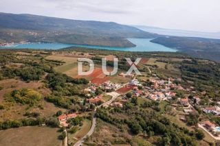 ISTRIA, BARBAN - Terreno edificabile 589 m2