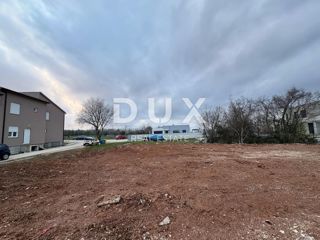 ISTRIA, PARENZO - Terreno edificabile