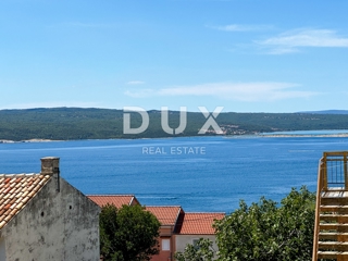 CRIKVENICA, DRAMALJ - casa di 115 m2 con due appartamenti vicino al mare, prezzo ribassato, occasione!!!