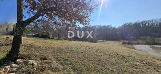 ISTRIA, PEDANA - terreno edificabile in un villaggio tranquillo e attraente