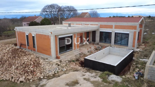 ZADAR, ZEMUNIK G. – Villa moderna di lusso (B) a un piano con piscina