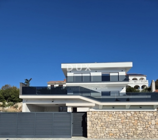 NOVI VINODOLSKI - Villa di lusso con piscina, vista mare, a soli 300 m dal mare